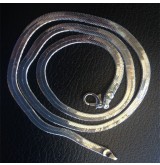 Collar plano modelo serpiente