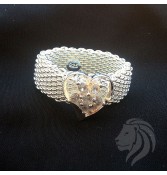 Anillo tejido con corazón